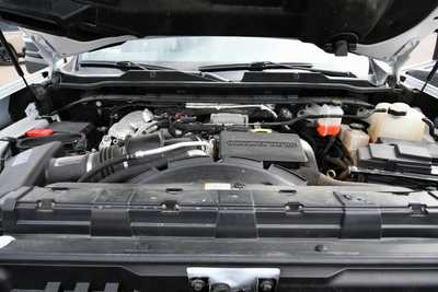 2021 Chevrolet 3500 Crew Cab, $47250. Photo 12