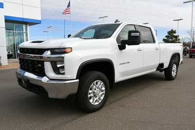 2021 Chevrolet 3500 Crew Cab, $47250. Photo 2