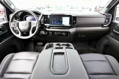 2024 Chevrolet 2500 Crew Cab, $60000. Photo 3