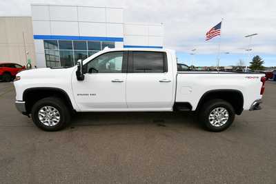 2024 Chevrolet 2500 Crew Cab, $60000. Photo 4