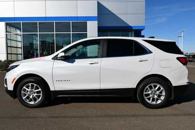 2024 Chevrolet Equinox, $25500. Photo 4