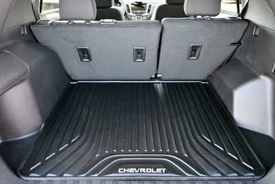 2024 Chevrolet Equinox, $25500. Photo 7