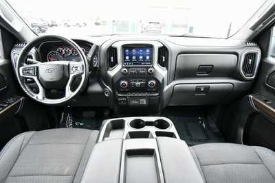 2019 Chevrolet 1500 Crew Cab, $30000. Photo 3