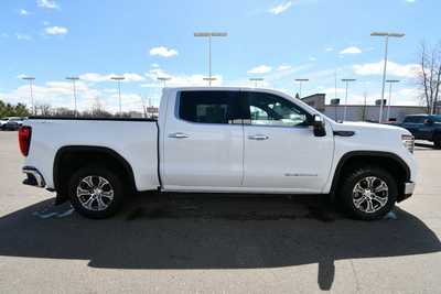 2023 GMC 1500 Crew Cab, $43000. Photo 9