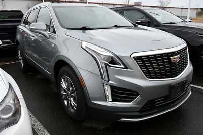 2023 Cadillac XT5, $31500. Photo 2