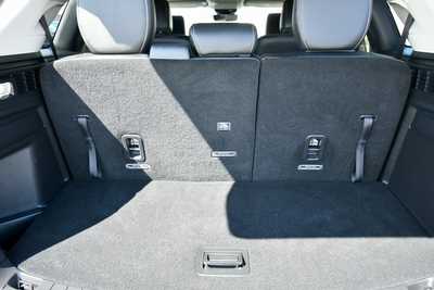 2025 Mazda CX-90, $36750. Photo 7