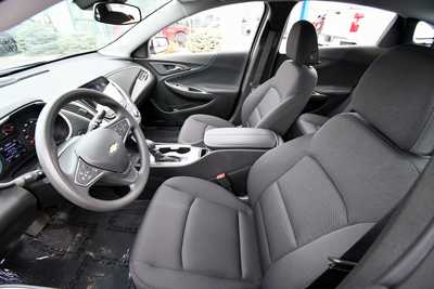 2025 Chevrolet Malibu, $26295. Photo 10