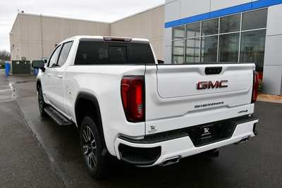 2023 GMC 1500 Crew Cab, $53000. Photo 5