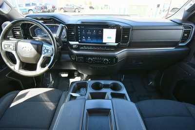 2024 Chevrolet 2500 Crew Cab, $55000. Photo 3
