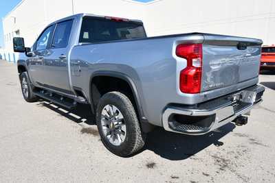 2024 Chevrolet 2500 Crew Cab, $55000. Photo 5