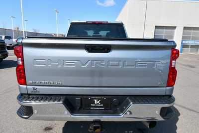 2024 Chevrolet 2500 Crew Cab, $55000. Photo 6