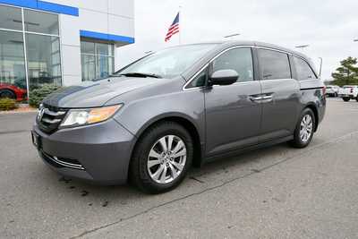 2015 Honda Odyssey, $16000. Photo 2