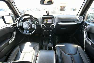 2017 Jeep Wrangler Unlimited, $25000. Photo 3