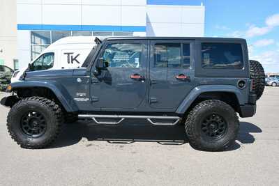 2017 Jeep Wrangler Unlimited, $25000. Photo 4