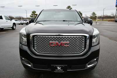 2016 GMC Yukon, $23000. Photo 11