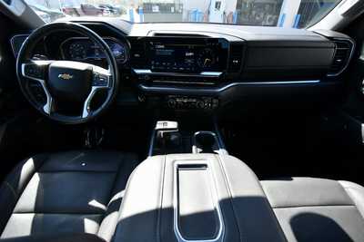 2022 Chevrolet 1500 Crew Cab, $47300. Photo 3