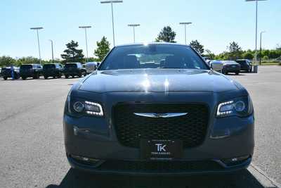 2017 Chrysler 300, $18750. Photo 10