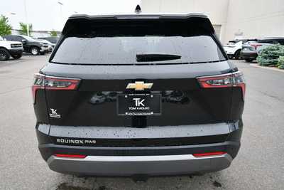 2026 Chevrolet Equinox, $33645. Photo 6