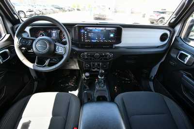 2024 Jeep Wrangler, $35000. Photo 3