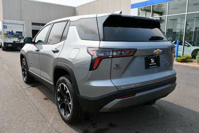 2026 Chevrolet Equinox, $34090. Photo 5