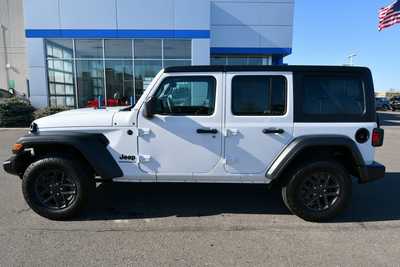 2024 Jeep Wrangler, $35000. Photo 3