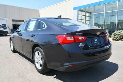 2023 Chevrolet Malibu, $19750. Photo 5