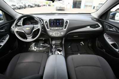 2022 Chevrolet Malibu, $18750. Photo 3