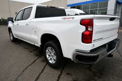 2023 Chevrolet 1500 Crew Cab, $38250. Photo 5