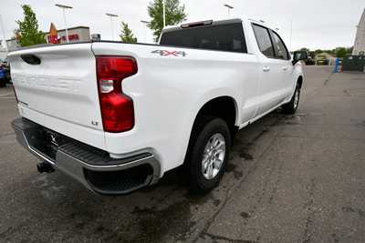 2023 Chevrolet 1500 Crew Cab, $38250. Photo 8