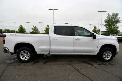 2023 Chevrolet 1500 Crew Cab, $38250. Photo 9