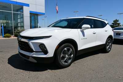 2023 Chevrolet Blazer, $28000. Photo 2