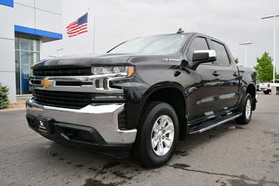 2021 Chevrolet 1500 Crew Cab, $32500. Photo 2