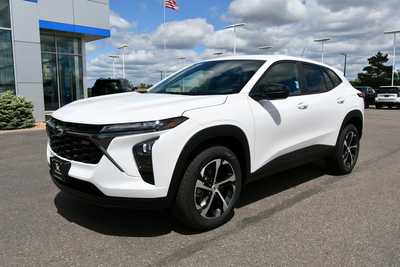 2025 Chevrolet Trax, $23790. Photo 2