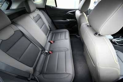 2025 Chevrolet Trax, $27085. Photo 12