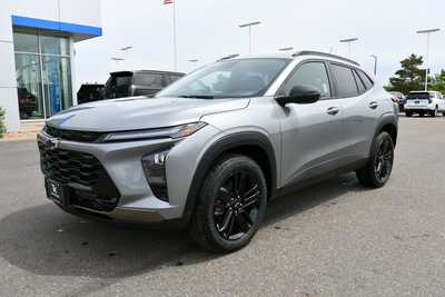 2025 Chevrolet Trax, $27085. Photo 2