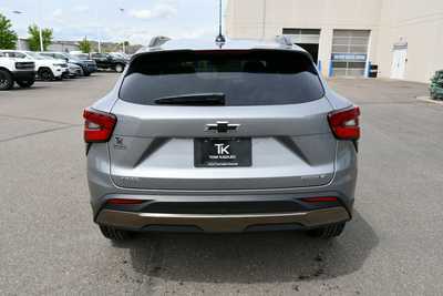 2025 Chevrolet Trax, $27085. Photo 5
