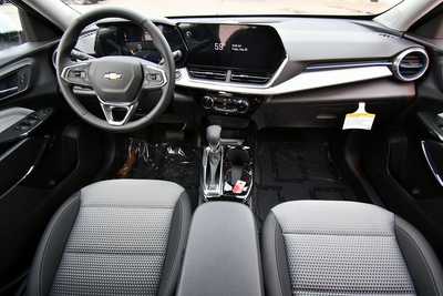 2025 Chevrolet Trax, $24485. Photo 3
