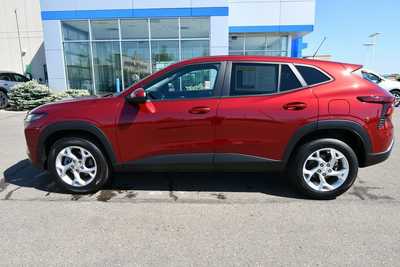2024 Chevrolet Trax, $21500. Photo 4