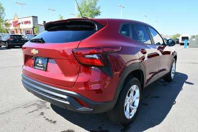 2024 Chevrolet Trax, $21500. Photo 8