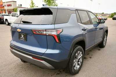 2026 Chevrolet Equinox, $32545. Photo 7