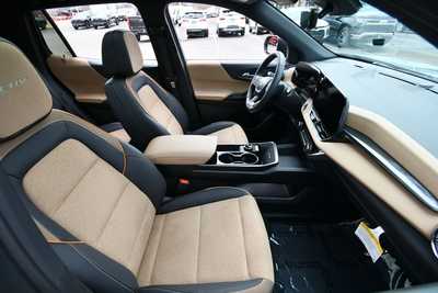 2026 Chevrolet Equinox, $36345. Photo 11