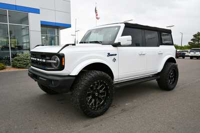 2022 Ford Bronco, $41000. Photo 2