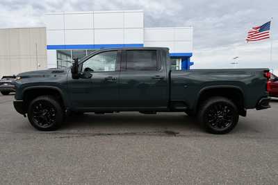 2025 Chevrolet 3500 Crew Cab, $71100. Photo 3