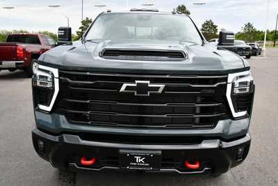2025 Chevrolet 3500 Crew Cab, $71100. Photo 9
