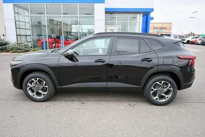 2025 Chevrolet Trax, $24485. Photo 4