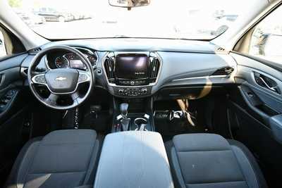 2021 Chevrolet Traverse, $21600. Photo 3
