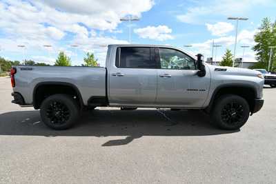 2025 Chevrolet 3500 Crew Cab, $70935. Photo 8