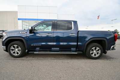 2022 GMC 1500 Crew Cab, $44000. Photo 4