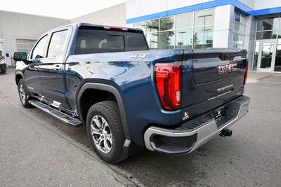 2022 GMC 1500 Crew Cab, $44000. Photo 5