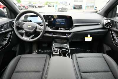 2026 Chevrolet Equinox, $34935. Photo 3